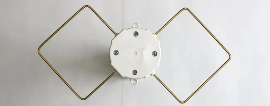 Antena pokojowa DVB-T2: Jak poprawić sygnał? Poradnik