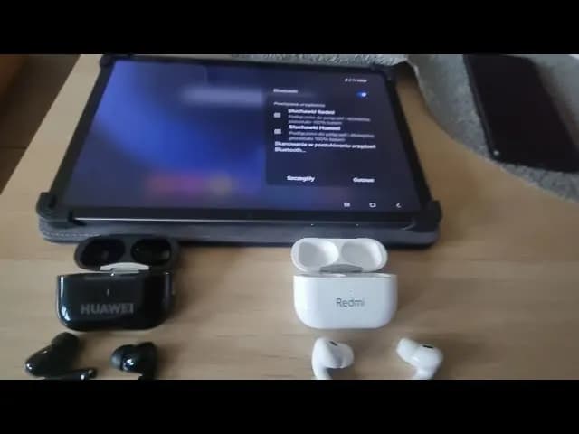 Jak podłączyć 2 pary słuchawek bluetooth do telefonu bez problemów