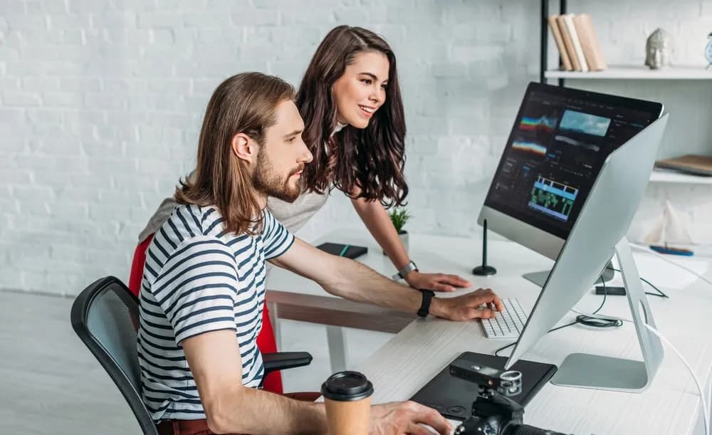 Jak ustawić dwa monitory i uniknąć problemów z konfiguracją