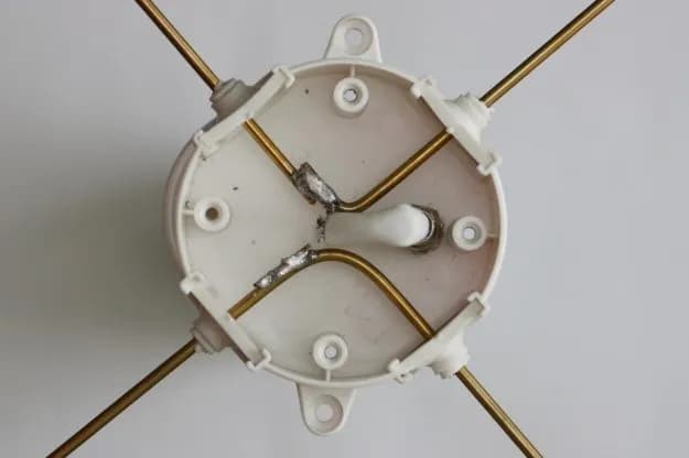 Jak zrobić antenę telewizyjną - proste sposoby na skuteczny sygnał