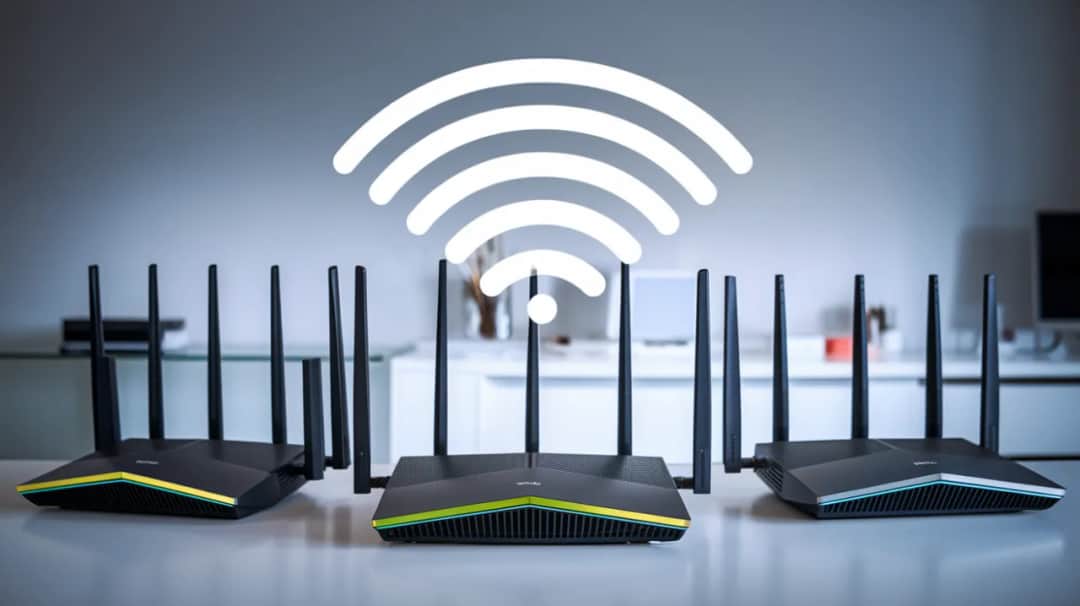 Jak ustawić 4 anteny w routerze, by zyskać lepszy zasięg Wi-Fi