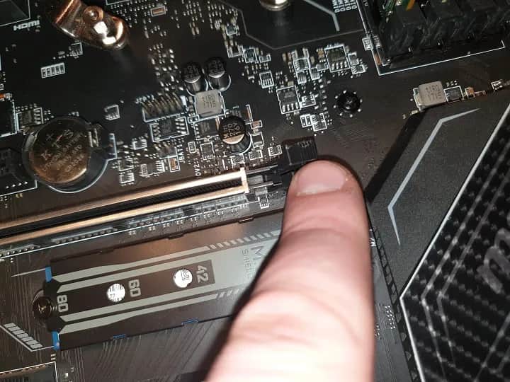 Jak podłączyć zasilanie karty graficznej bez błędów i komplikacji