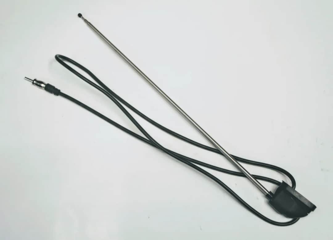 Koniec z szumem! Wybierz idealną antenę do radia FM/DAB+